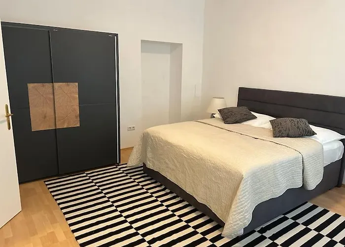 Saturn Apartman Bécs